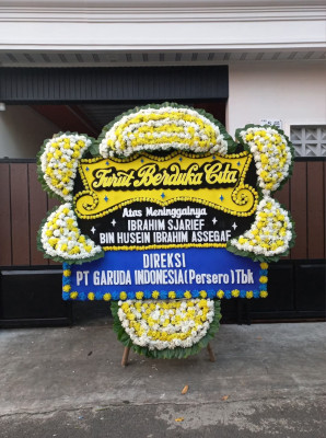 Papan Bunga Duka di Kairatu